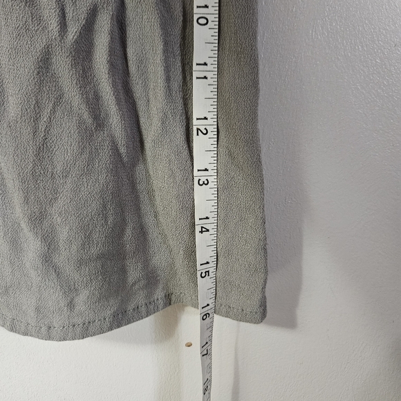 Janette Plus Gray Blouse With Keyhole Neck! - Picture 6 of 6